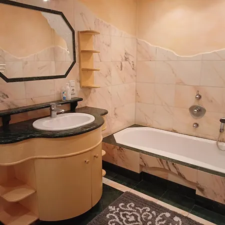 Kerer 왈드임핀즈가우